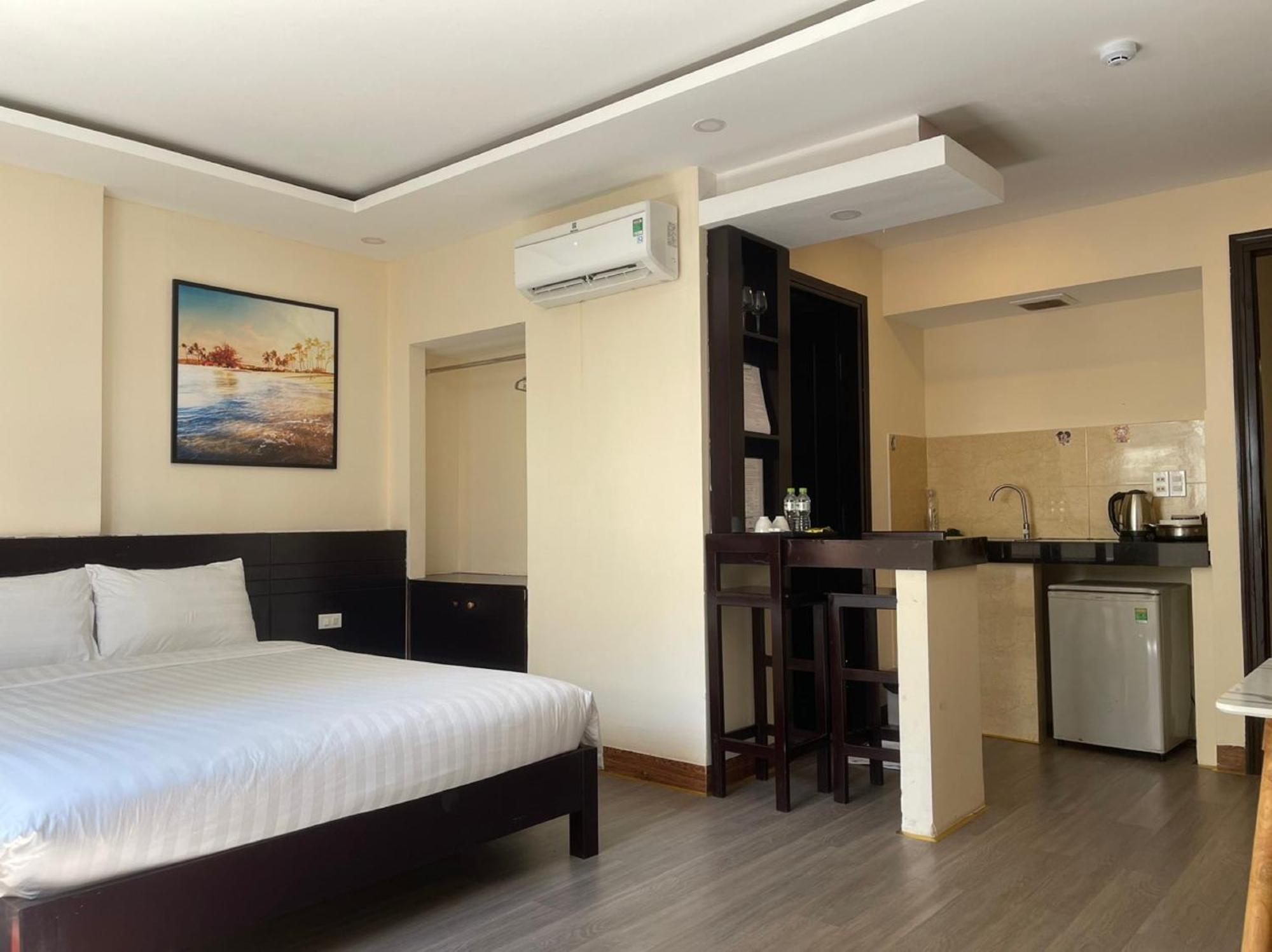Nalini & Apartment