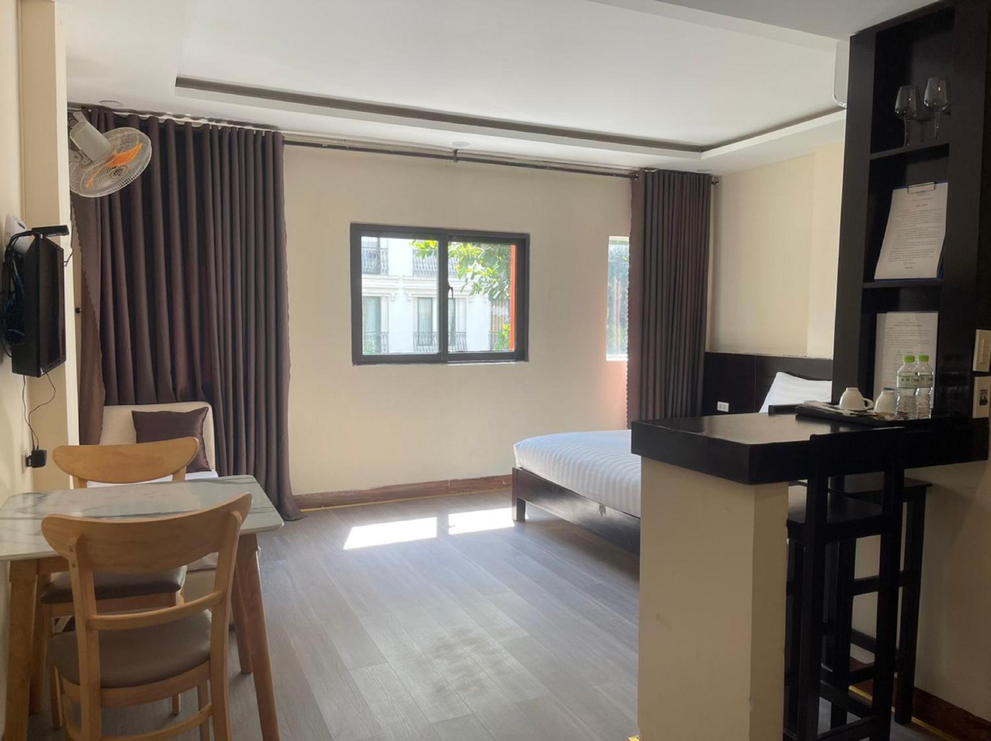 Nalini & Apartment